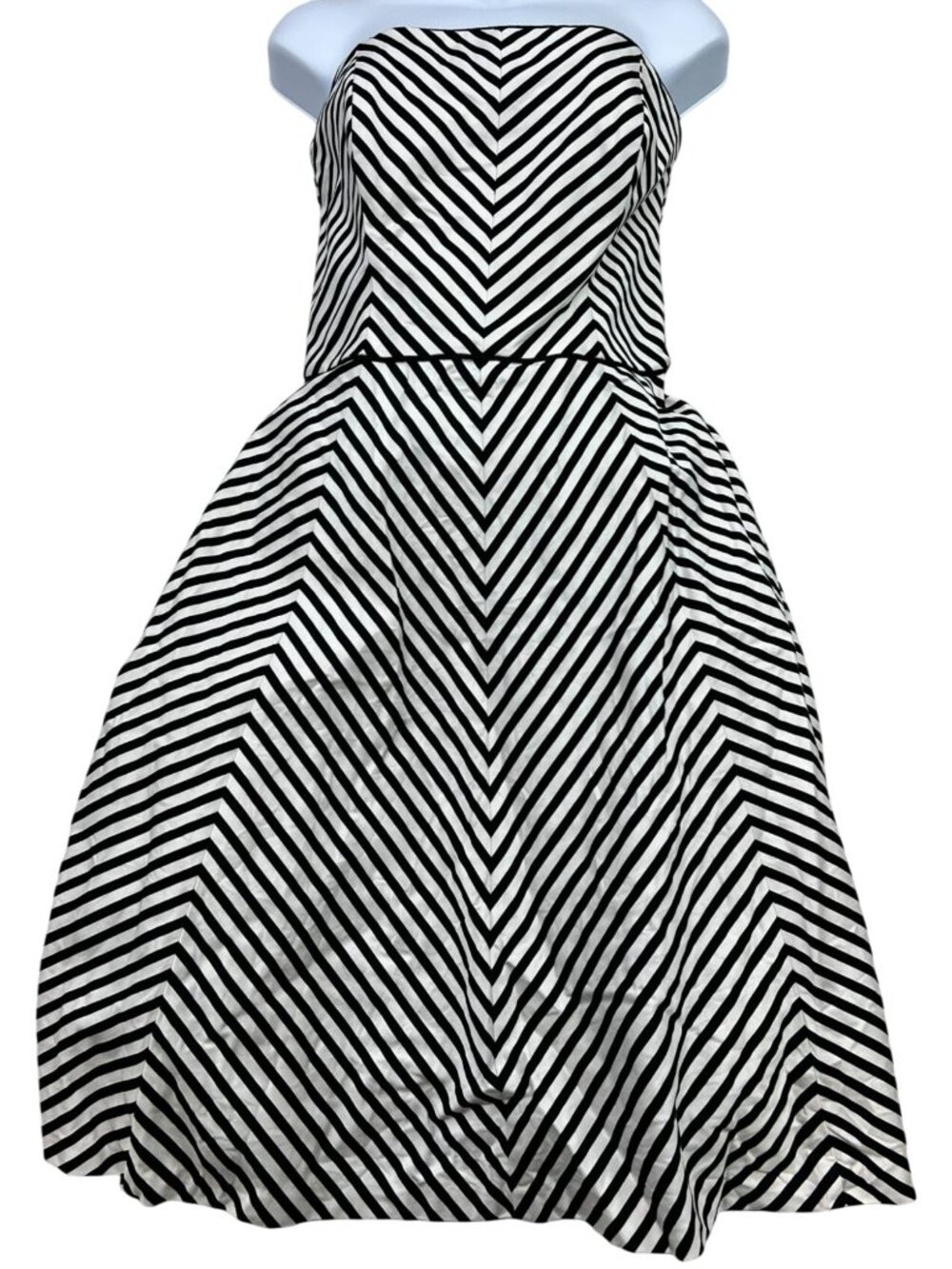 White House Black Market Women Strapless Dress Back Zip Sz 8 Black White Chevron
